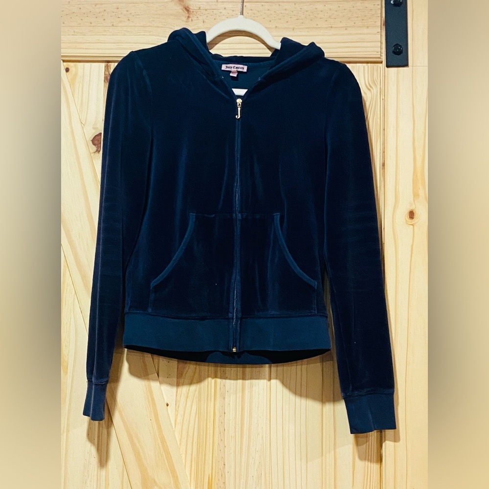 Juicy Couture Navy Velour Tracksuit with Gold Lettering - Picture 3 of 6